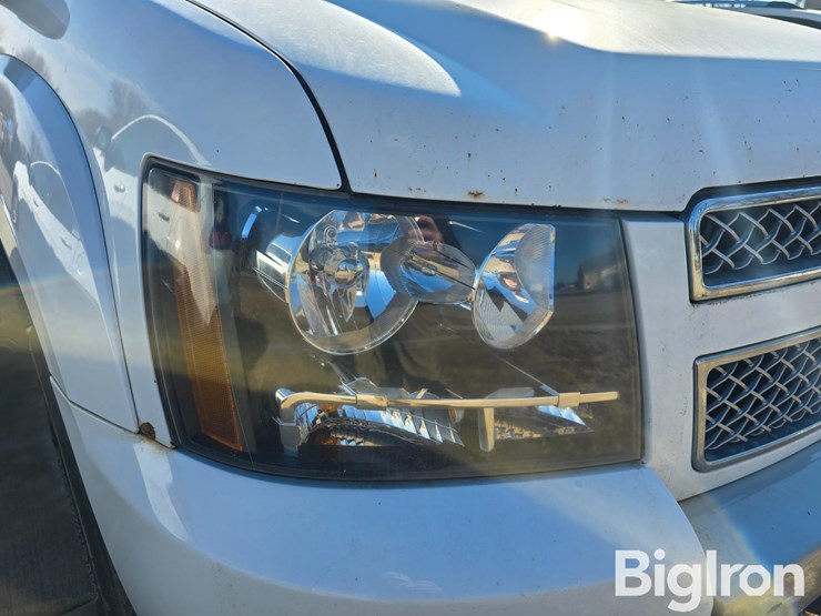 2007-chevrolet-tahoe-image-12