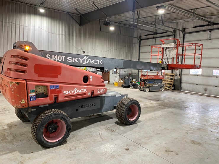 2016-skyjack-sj40t-image-35