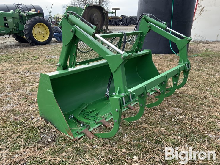 john-deere-8-image-3