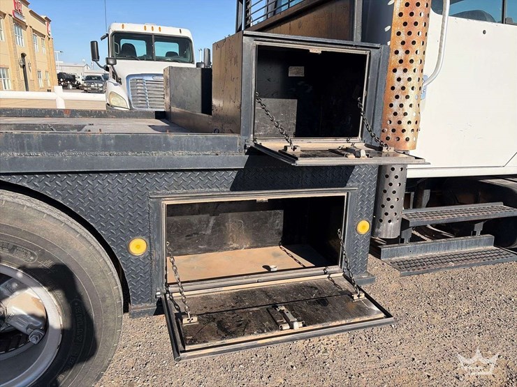 1993-international-4900-image-26