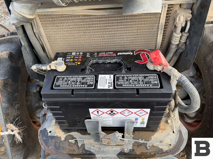 2014-kubota-m8540hd-image-22