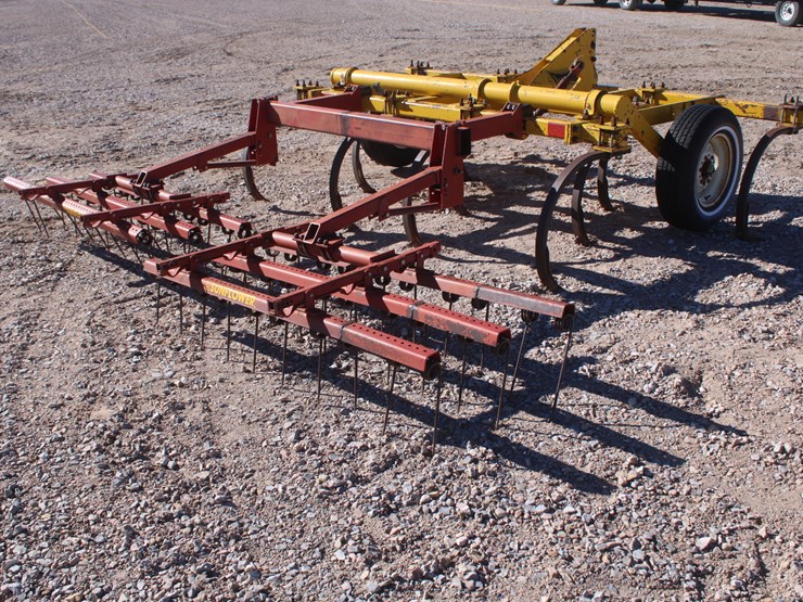 #2028-•-landoll-9-shank-chisel-plow-image-5