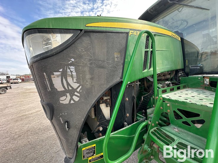 2018-john-deere-f4365-image-13