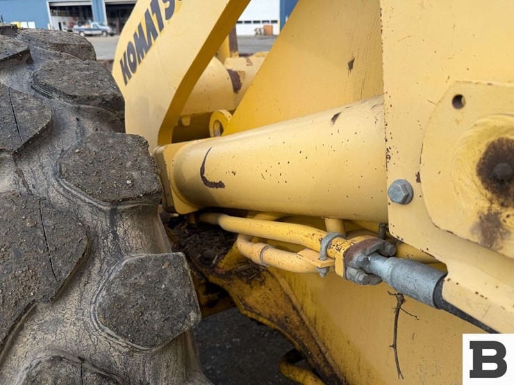 2001-komatsu-wa380-3-image-26