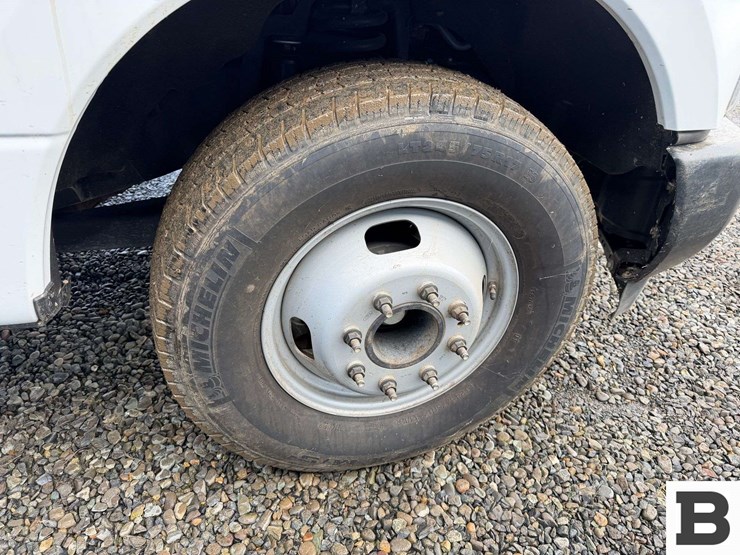 2019-ford-f350-image-16