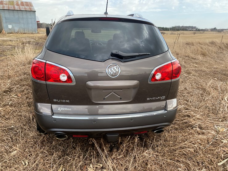 2012-buick-enclave-image-8