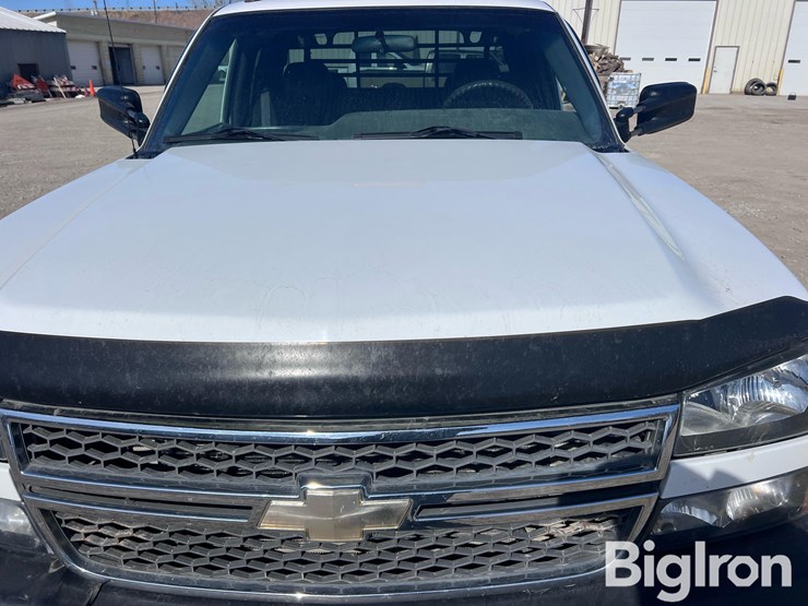 2005-chevrolet-k3500-image-18