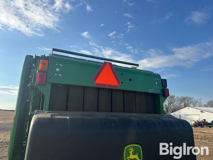 2019-john-deere-560m-image-15