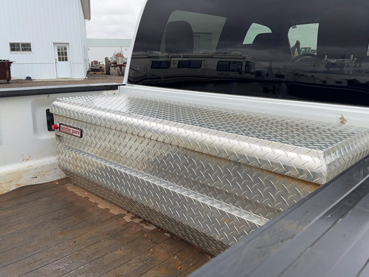 2022-ford-f350-image-11