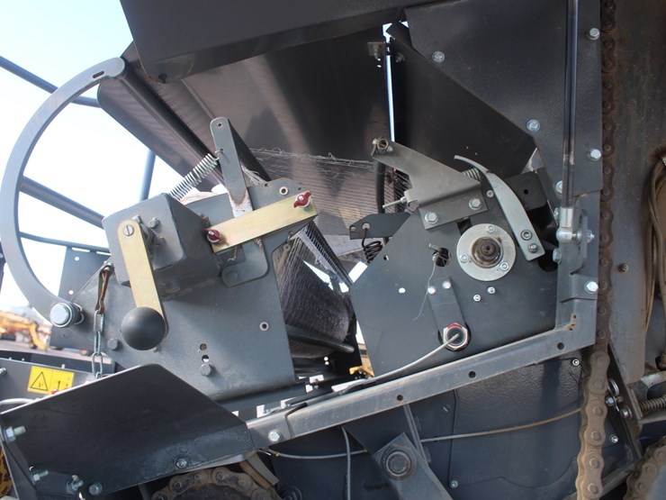 2019-massey-ferguson-rb4180v-image-37