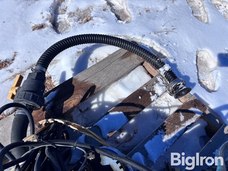 john-blue-ngp6055-hydraulic-fertilizer-squeeze-pump-wiring-harness-image-14