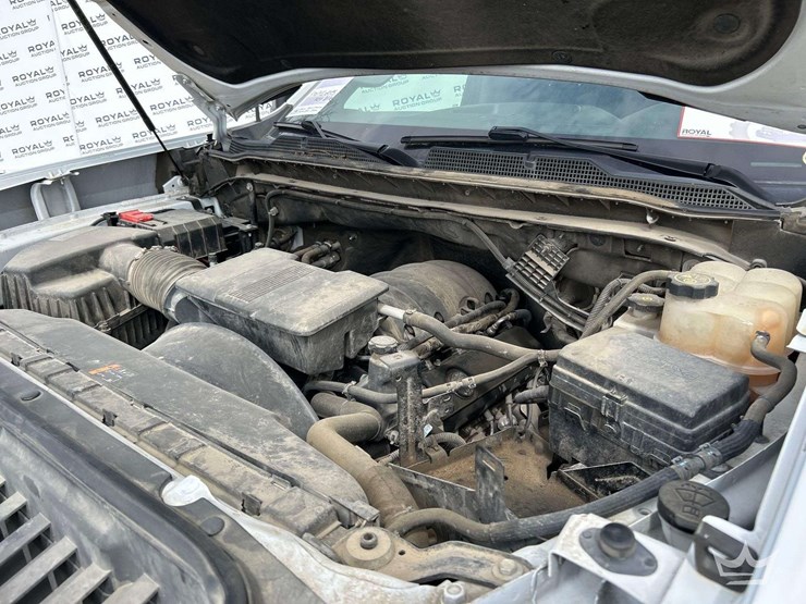 2021-chevrolet-silverado-2500-image-9