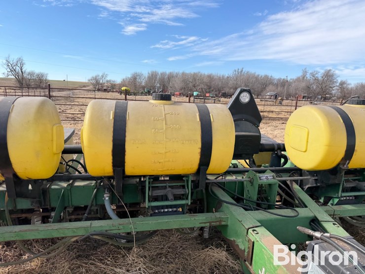 john-deere-7200-image-20