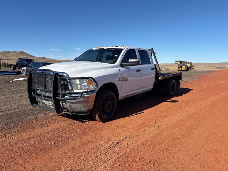 2014-ram-3500-tradesman-image-1
