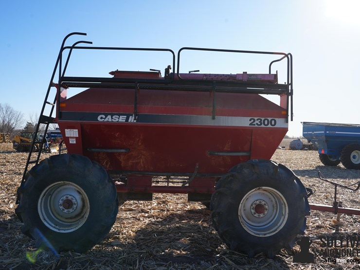 case-2300-air-cart-image-4