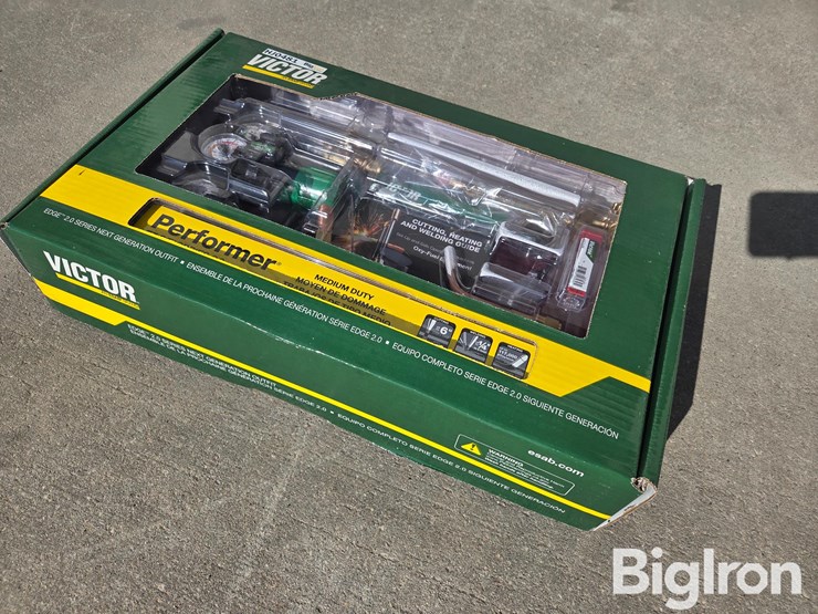 victor-torch-set-image-1