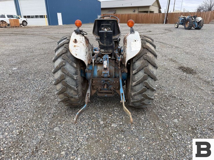 1985-ford-4610-image-4