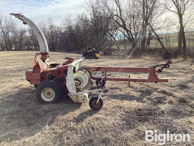 hesston-7160-image-4