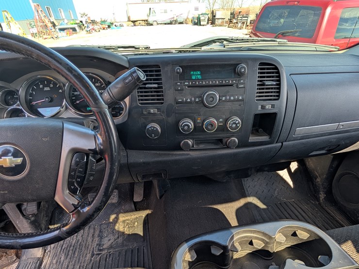 2007-chevrolet-3500-image-11