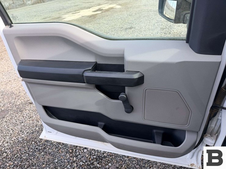 2019-ford-f350-image-29