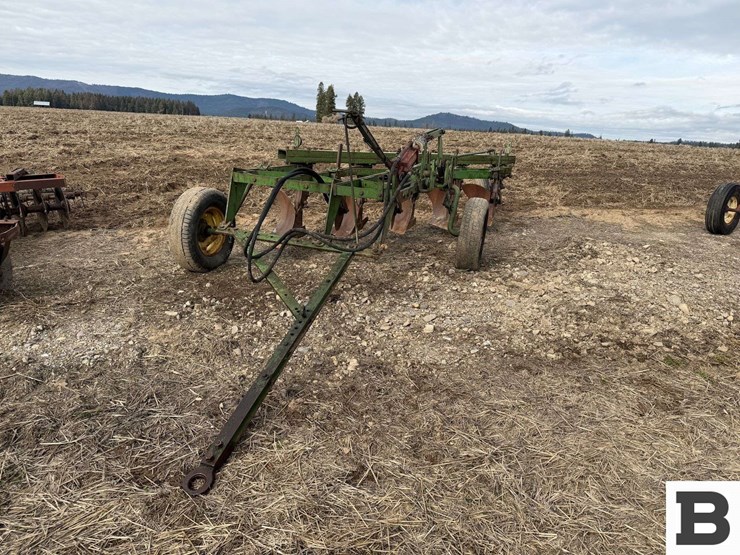 john-deere-5-image-1