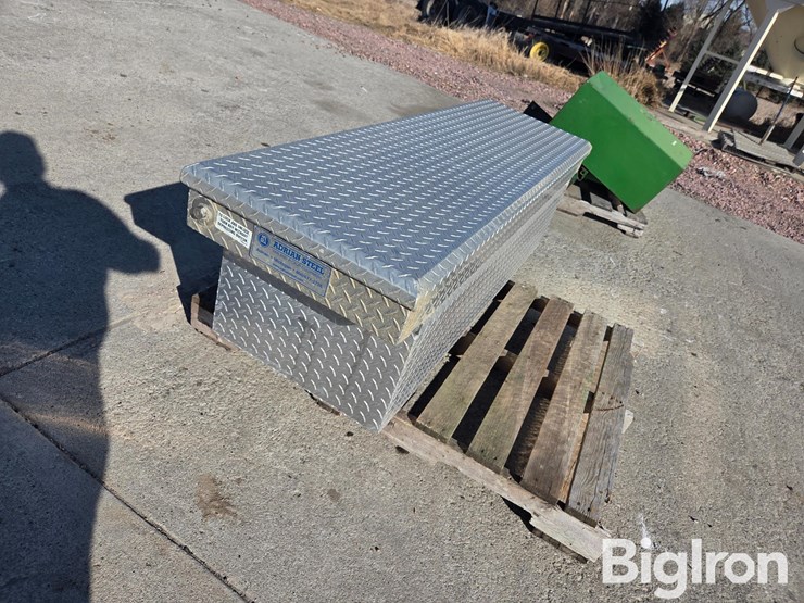 adrian-steel-pickup-toolbox-image-7