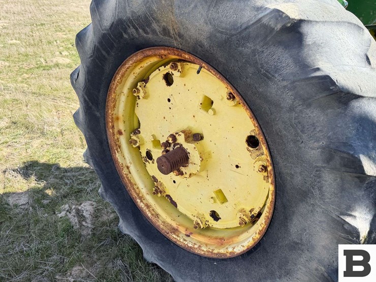 john-deere-2840-image-29