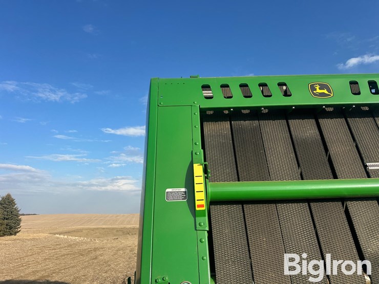 2019-john-deere-560m-image-13