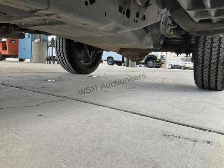 2020-ford-f150-image-27