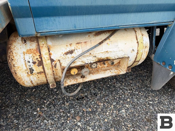 1988-ford-f600-image-23