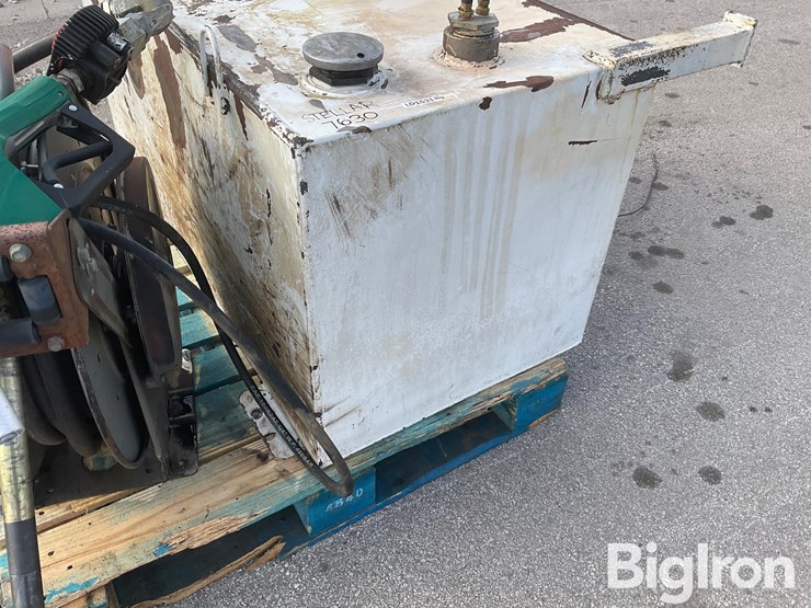 massey-ferguson-730-image-12