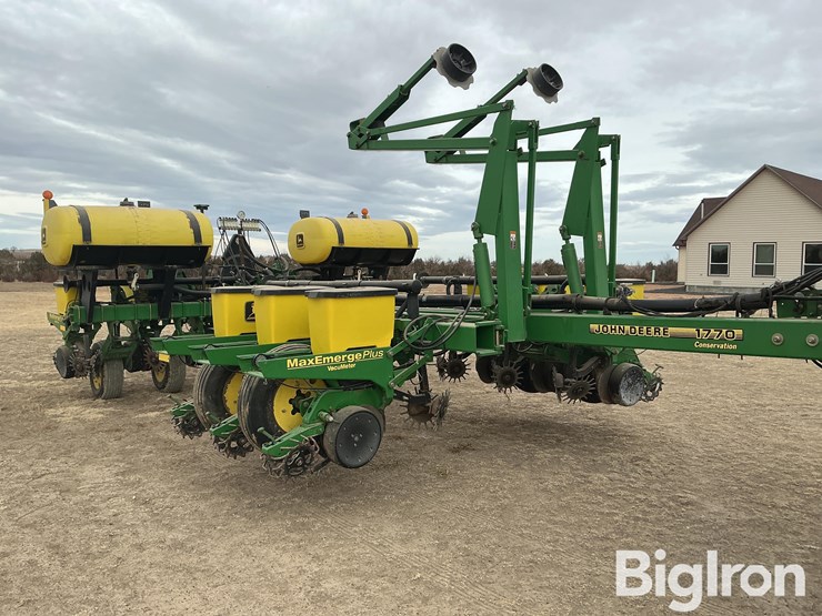 1999-john-deere-1770-image-3