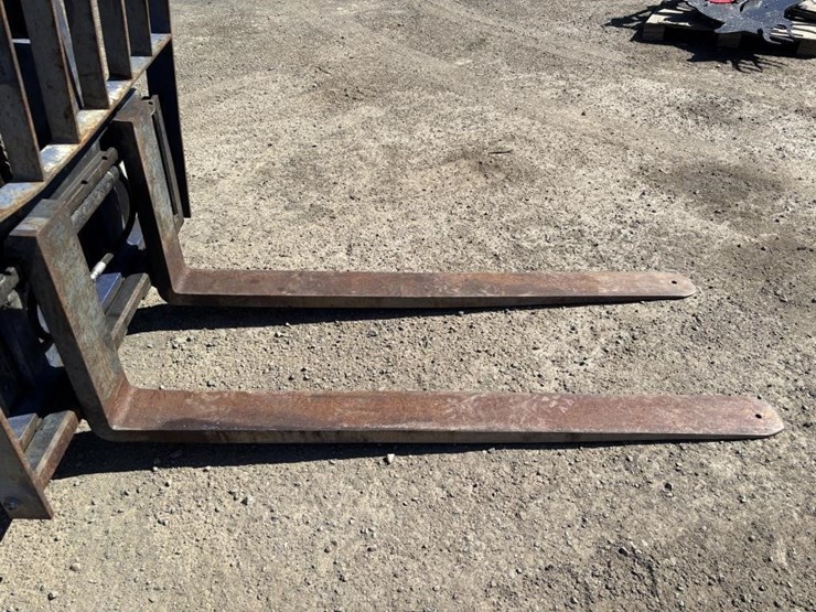 komatsu-fg25t-12-image-10