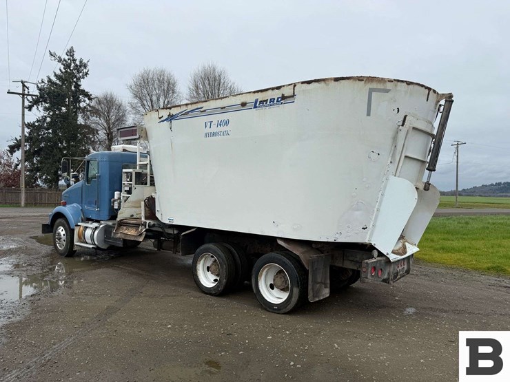 2013-kenworth-t800-image-3