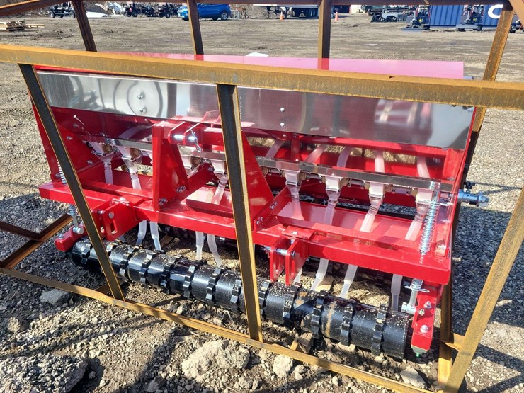 (1)-agt-no-till-seed-drill-type:-stsd10-image-1