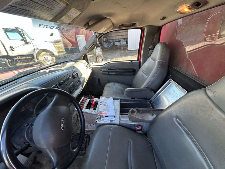 2005-ford-f450-image-10