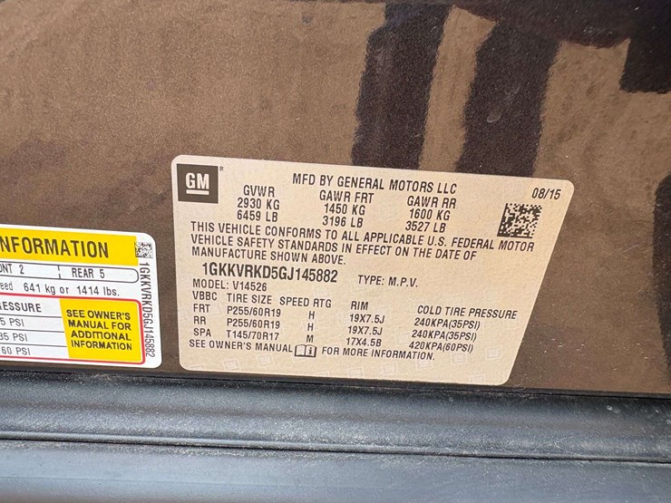 2016-gmc-acadia-slt-image-27