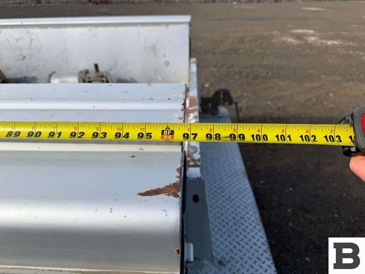 2017-chevrolet-silverado-3500-image-16