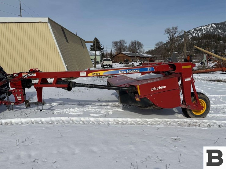 2013-new-holland-h7230-image-2