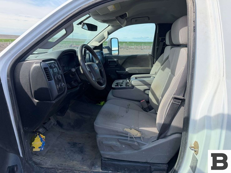 2018-chevrolet-silverado-3500-image-22