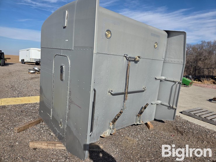 peterbilt-379-image-7