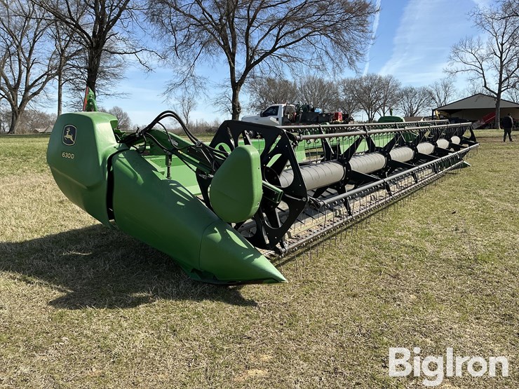 2013-john-deere-630d-image-3