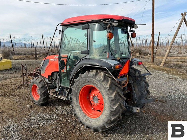 2016-kubota-m8540hd-image-3