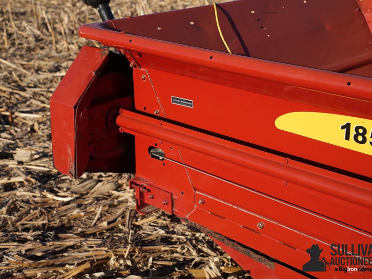 new-holland-185-image-13