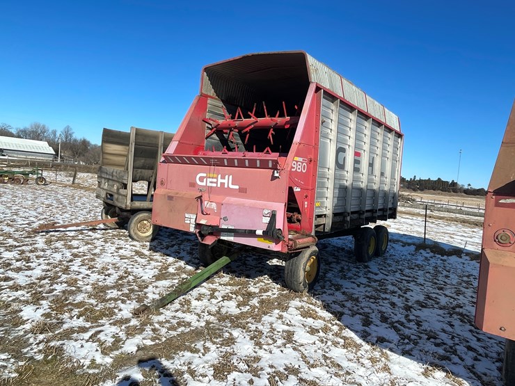 gehl-980-image-1