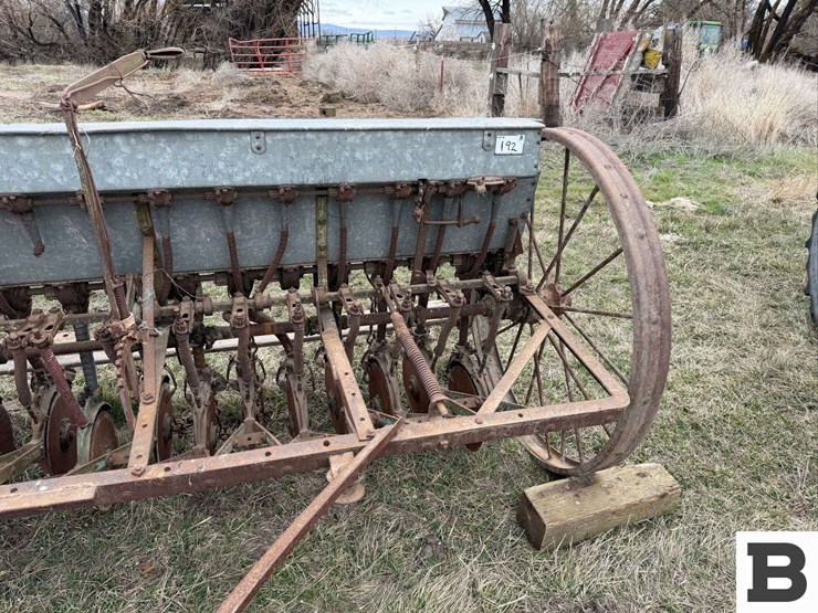 john-deere-van-burnt-grain-drill-image-5