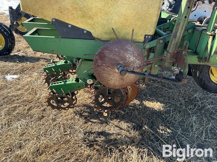 john-deere-7100-image-11