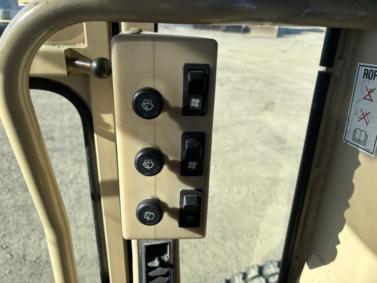 caterpillar-143h-image-48