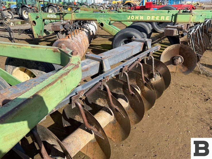 john-deere-455-image-51