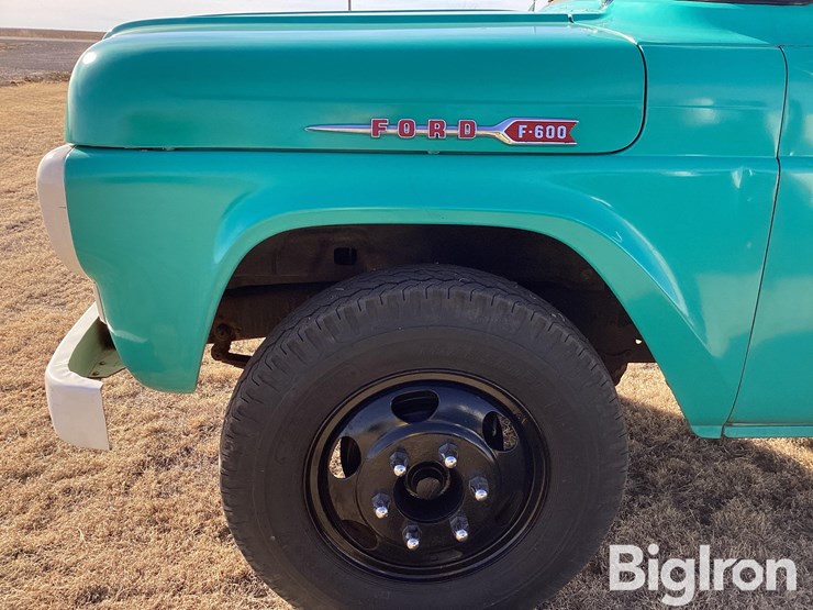 1960-ford-f600-image-16